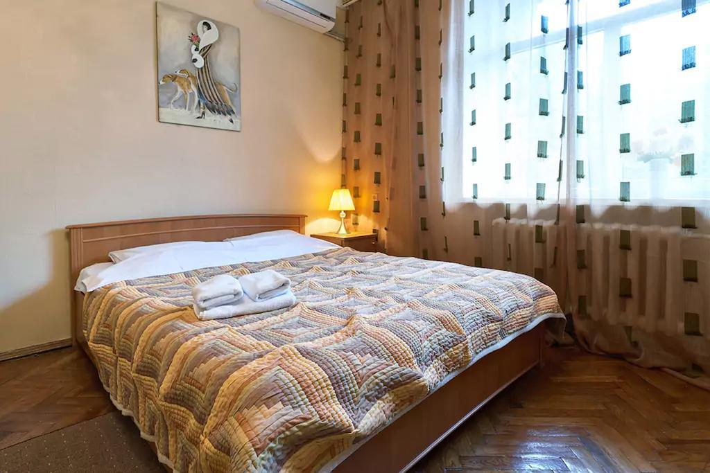 Home Hotel Apartments On Lva Tolstogo Kyiv Exterior foto